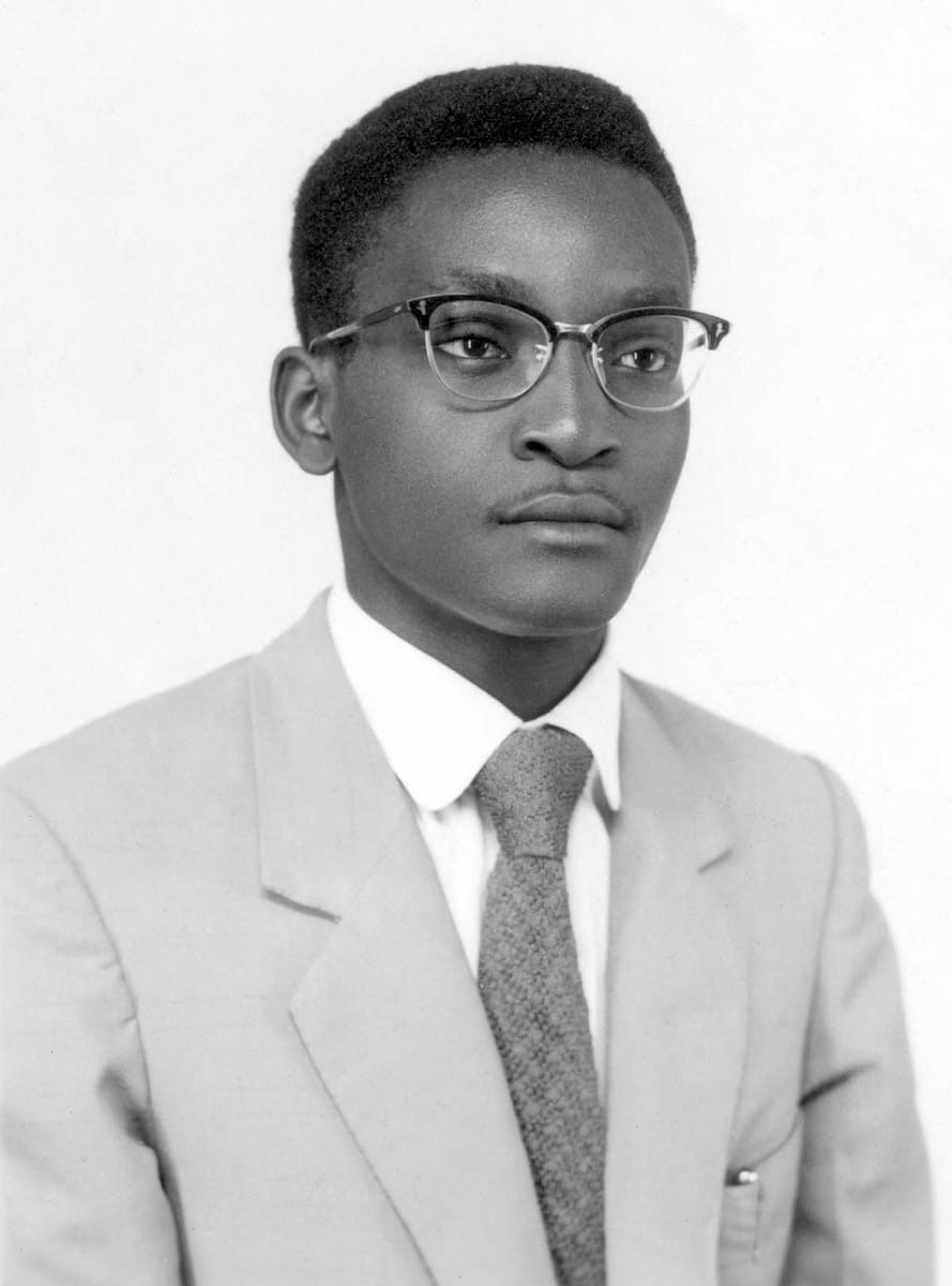 Os jovens tiveram ligação afectiva e intelectual com O Estandarte